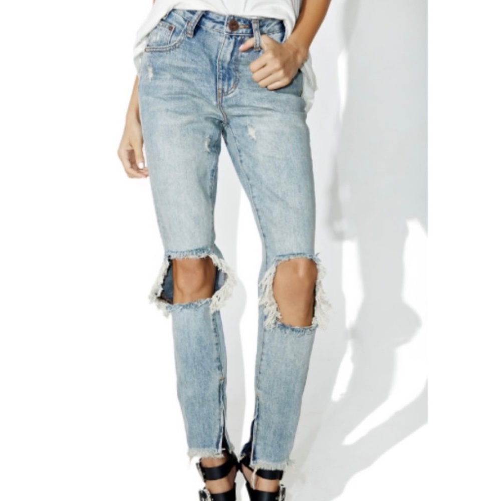 Super cute & stylish one teaspoon free bird jeans
